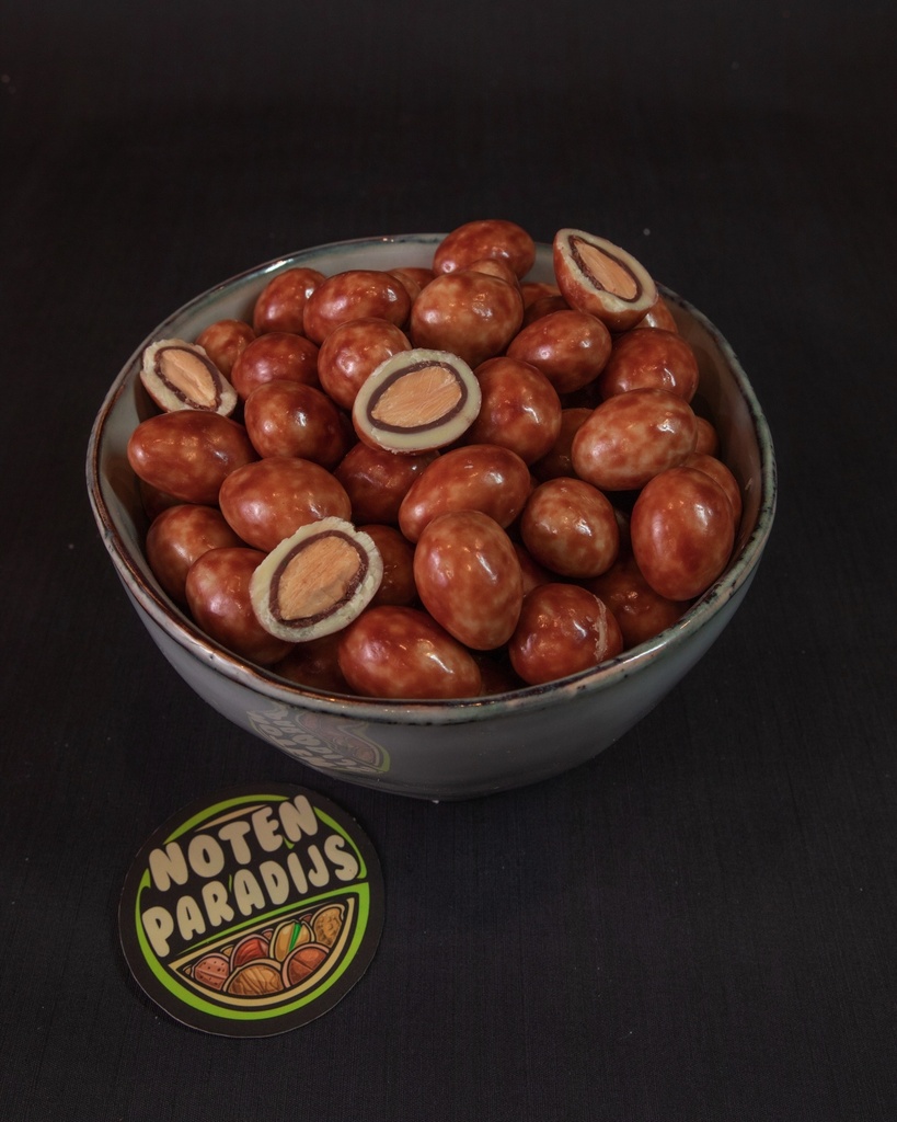 Çikolatalı Badem Tiramisu (Alkolsüz)